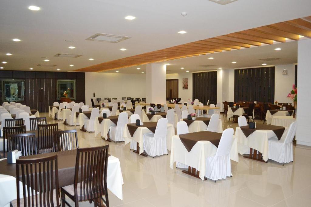 קון קאן The Convenience Hotel מראה חיצוני תמונה